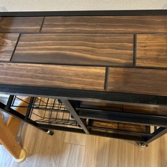 ニトリ　天然木パイン材天板 キッチンワゴンの画像