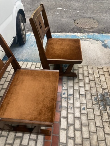 カリモク　テーブル　座椅子　四脚セット