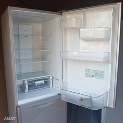 C062 送料設置無料　日立　自動製氷機能付き　大型冷蔵庫　315Lの画像