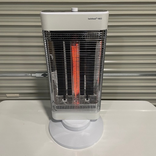 美品　山善 ツインヒート 遠赤外線ヒーター カーボンヒーター 電気ヒーター
