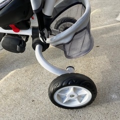 子供三輪車の画像