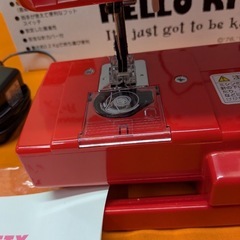 【中古】大阪引取歓迎　ジャノメ　コンパクトミシン　ハローキティ　KT-R【KNBK135】の画像