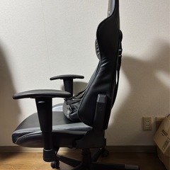 ゲーミングチェア　3/12限定引渡　下関市立大学正門前
の画像