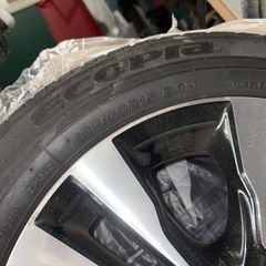 フィットシャトル純正ホイール アルミホイールの画像