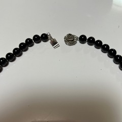 GSILVER 黒珠　ネックレス　　冠婚葬祭　ブラックフォーマル　薔薇留め具の画像