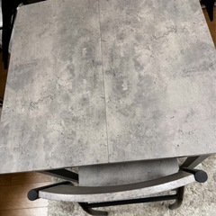 ダイニングテーブル　2人用(値下げ交渉可)の画像