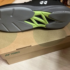 YONEXバトミントンシューズ27cmの画像