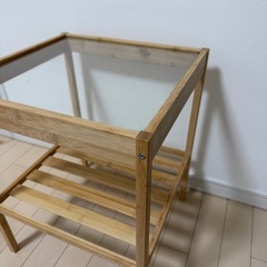 IKEA サイドチェスト　サイドテーブルの画像