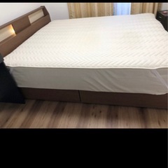 Nitori ニトリクイーンマットレス付 ボックスシーツ&ベッドパッドの画像