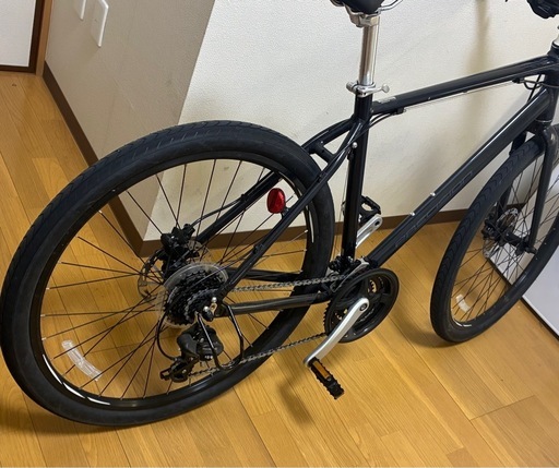 「キャノンデール新古品」クロスバイク,24段速ギア