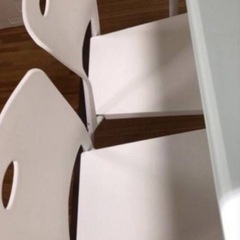 ダイニングテーブルの画像