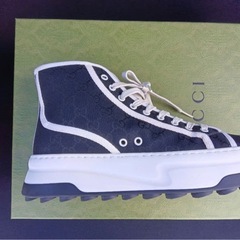 （現在7人）GUCCIスニーカー26センチの画像