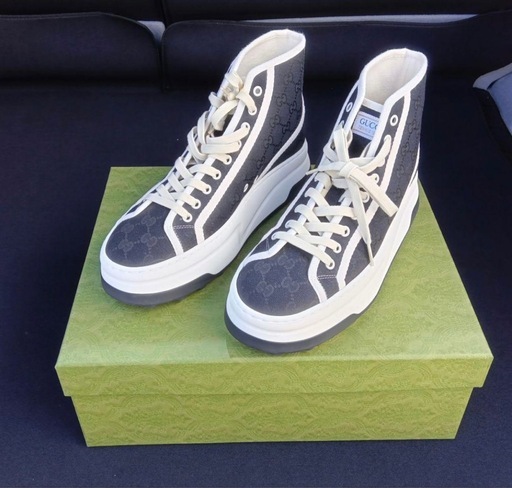 GUCCIスニーカー26センチ (タイル社長) 袖ケ浦の靴《スニーカー》の