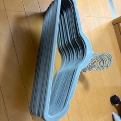 ハンガー30本まとめての画像
