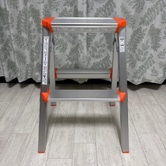 56cm脚立の画像