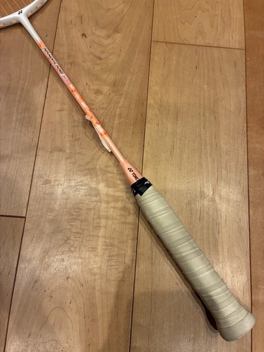 美品(定価14,000円)　バドミントン　ラケット　初心者向け