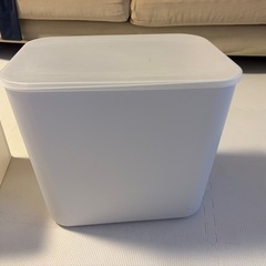 無印＆ニトリの収納ボックスの画像