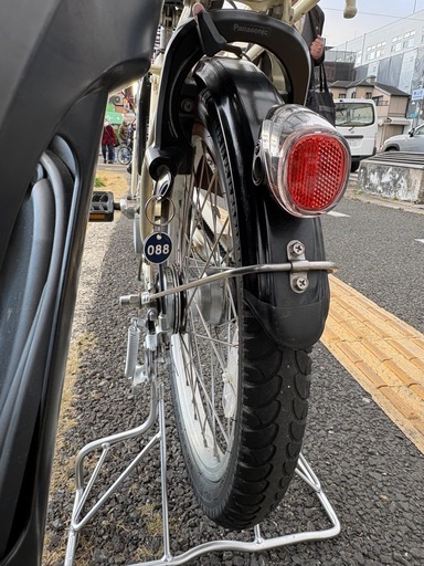 中古20㌅Panasonic電動アシスト自転車　13.2Ah4点灯　大阪　088