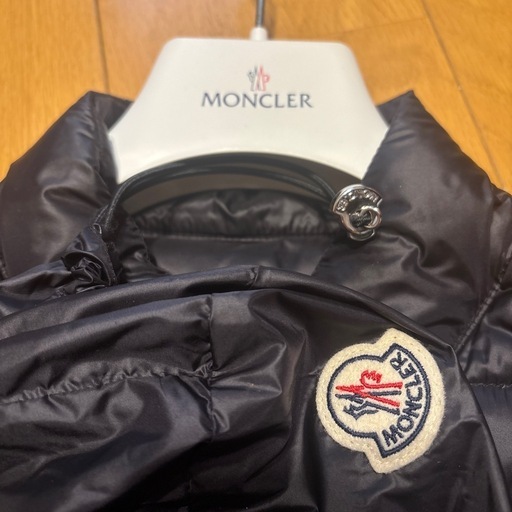 MONCLERベスト[お取引終了]
