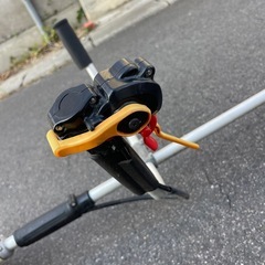 丸山 草刈機 刈払機 すぐ使えます MARUYAMA 草刈り機GKB2610Eの画像