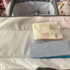 ベビーベッド　可動式　移動　コンパクト　出産準備の画像