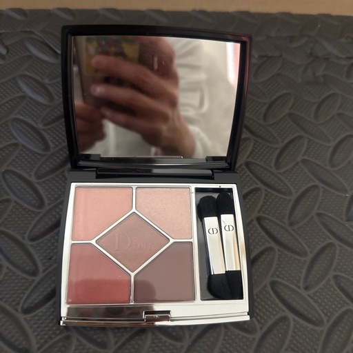 DIORアイシャドウ　