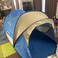 キャプテンスタッグポップアップテントUV　2から3人用の画像