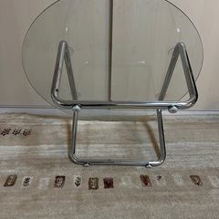 ガラステーブル　ローテーブル　丸　円形　韓国の画像