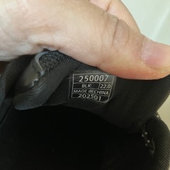 スニーカー　サイズ22センチの画像