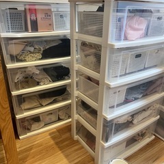 【無料】IKEA 子供用おもちゃ収納 階段型木製シェルフの画像