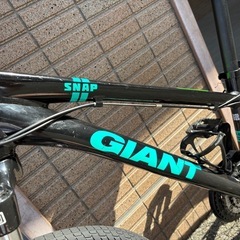 【本日/明日引き取り可能
な方限定】GIANT カジュアル  なストリートMTB  SNAP fの画像