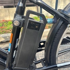 電動アシスト自転車（26インチ／マットブラック）の画像