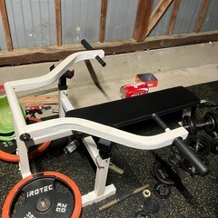 ボディメーカー チェストプレスマシンの画像