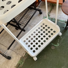 お取引き中です！収納ワゴン　2段　ホワイト　中古の画像