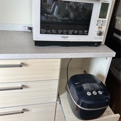 カップボード　食器棚　引き戸タイプ
の画像