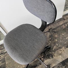 事務用椅子の画像