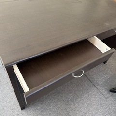 オフィス机2台の画像