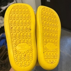 子供の長靴の画像