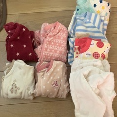3月末処分　ベビー服　冬服　厚手　夏生まれ　出産準備　吐き戻しの画像