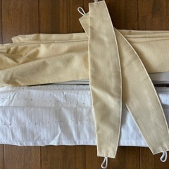 カーテンの画像