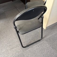 パイプ椅子の画像