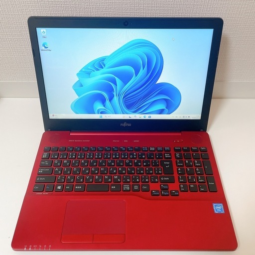 美品】ノートパソコン 赤 レッド 富士通 Fujitsu LIFEBOOK SSD 128GB