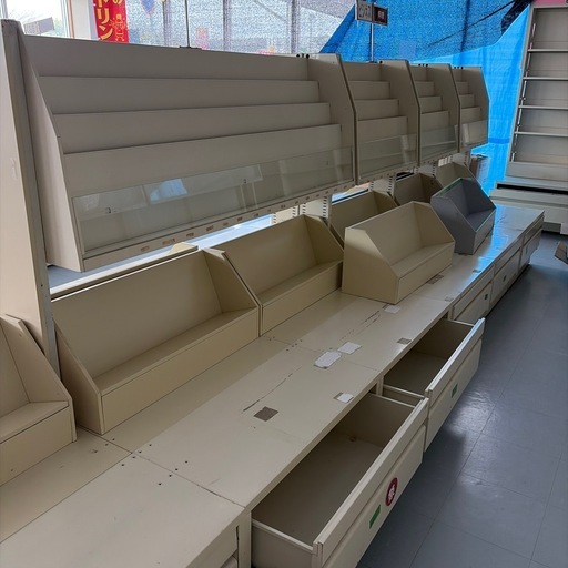 【3/8まで】大量あり！大型什器／業務用本棚《引取限定・格安》