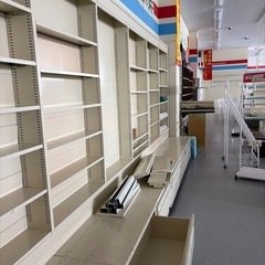 【3/8まで】大量あり！大型什器／業務用本棚《引取限定・格安》の画像