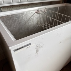 2017年　パナソニック チェストフリーザー SCR-RH36VA 冷凍ストッカーの画像