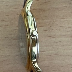 GIVENCHY ジバンシィ レディース腕時計 ゴールド ネイビー文字盤 4Gロゴ 箱付きの画像