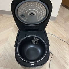 炊飯器　アイリスオーヤマ（2021年製）の画像