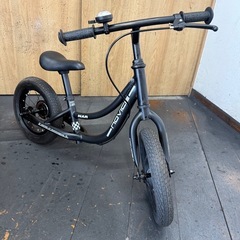 中古車　幼児用　キックバイク NOVICE　12インチ　美品の画像