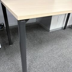 ★おしゃれで頑丈なデスク★3000円！の画像