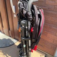 B型ベビーカーの画像